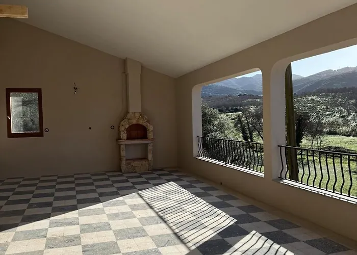 Maison Typique Corse En Pleine Nature * Fozzano